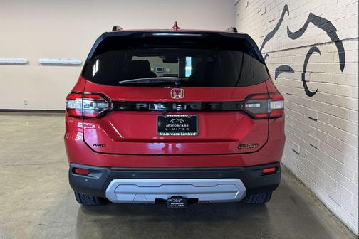 Radiant Red Metallic II 2025 Honda Pilot TrailSport