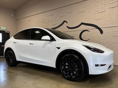 2024 Tesla Model Y Long Range Dual Motor All-Wheel Drive