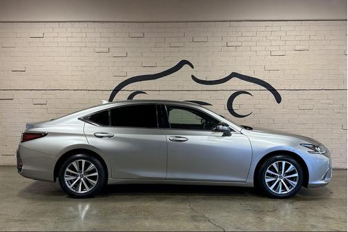 2021 Lexus ES 250 Base