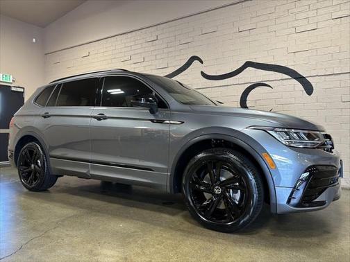 2023 Volkswagen Tiguan 2.0T SE R-Line Black