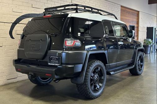 Black Diamond 2007 Toyota FJ Cruiser Base