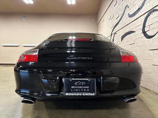 2003 Porsche 911 Carrera