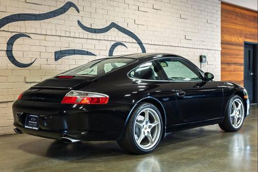 2003 Porsche 911 Carrera