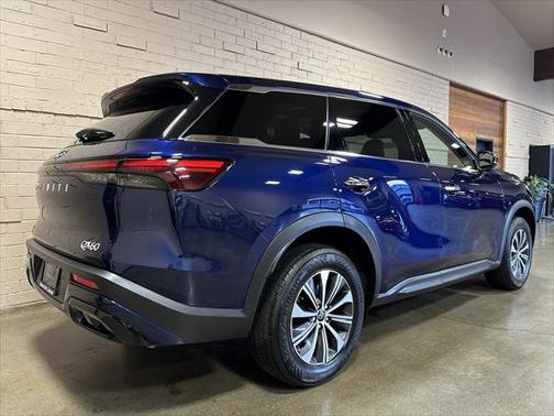 2023 INFINITI QX60 Pure