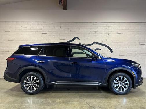 2023 INFINITI QX60 Pure