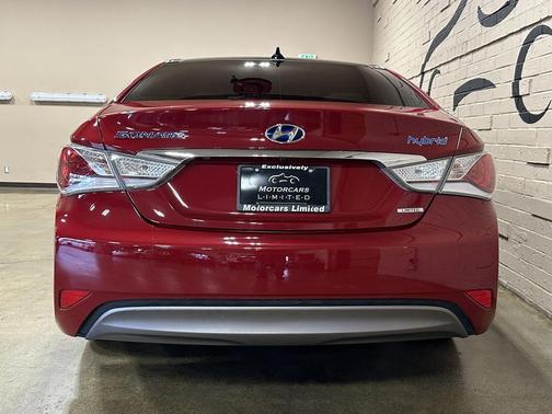 2015 Hyundai SONATA Hybrid Limited