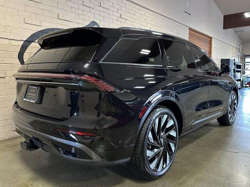 2024 Lincoln Nautilus Reserve