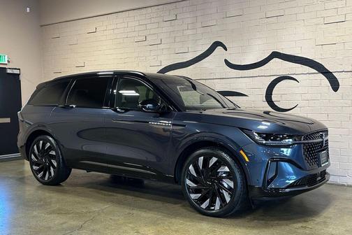 2024 Lincoln Nautilus Reserve