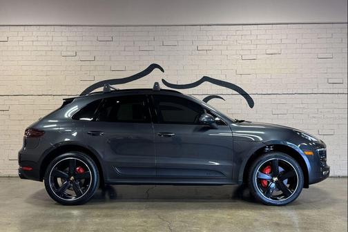 Volcano Grey Metallic 2018 Porsche Macan Macan GTS