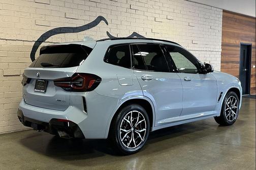 Brooklyn Gray Metallic 2024 BMW X3 xDrive30i