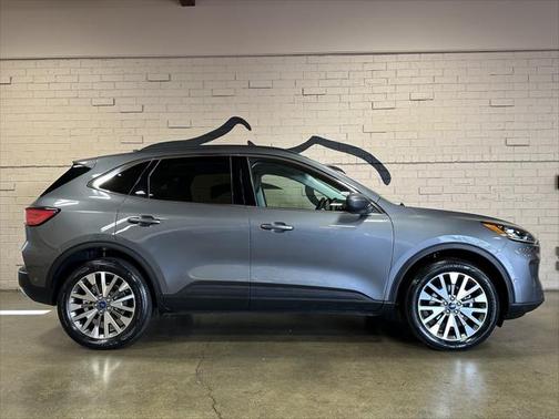 2021 Ford Escape Titanium