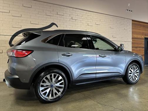 2021 Ford Escape Titanium