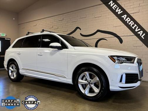 2023 Audi Q7 45 Premium Plus