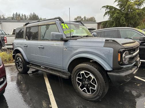 2024 Ford Bronco Outer Banks