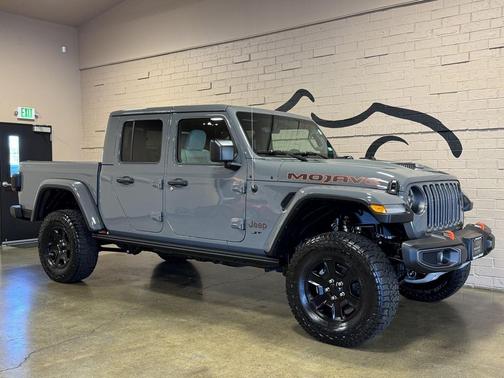 2023 Jeep Gladiator Mojave