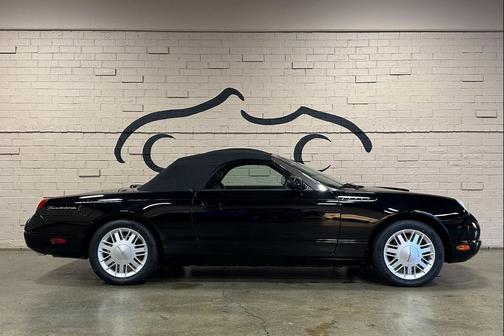2002 Ford Thunderbird Base
