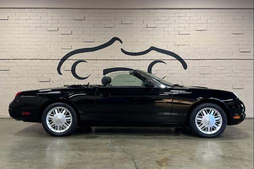 2002 Ford Thunderbird Base
