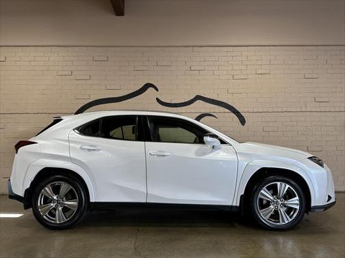 2023 Lexus UX 250h Base