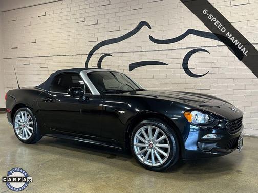 2017 FIAT 124 Spider Base
