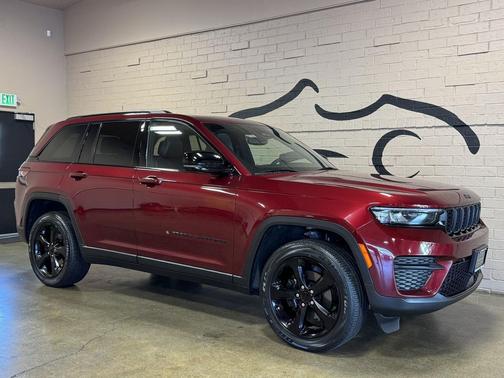 2023 Jeep Grand Cherokee Altitude
