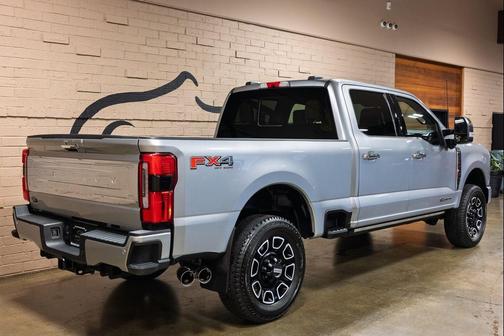 2023 Ford F-350 Platinum