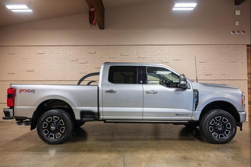 2023 Ford F-350 Platinum