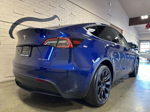2023 Tesla Model Y Long Range Dual Motor All-Wheel Drive