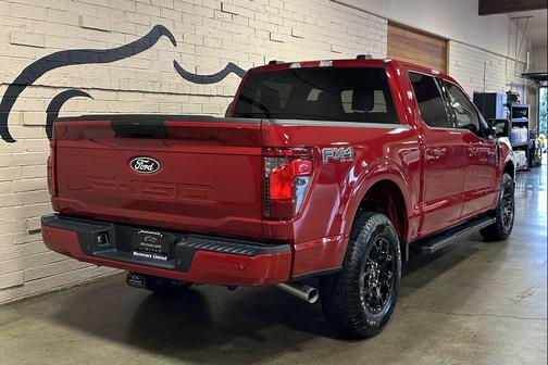 Rapid Red Metallic Tinted Clearcoat 2025 Ford F-150 XLT
