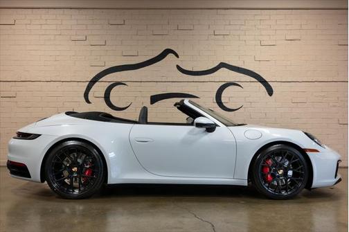 2024 Porsche 911 Carrera 4S Cabriolet