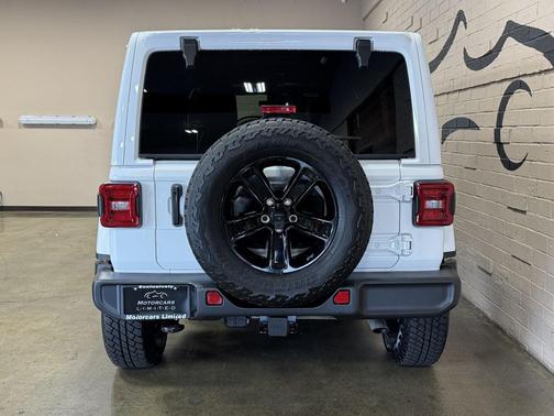 2023 Jeep Wrangler 4-Door Sahara Altitude