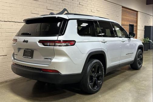 Silver Zynith 2023 Jeep Grand Cherokee L Limited
