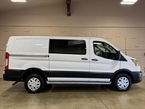 2022 Ford Transit-250 Base