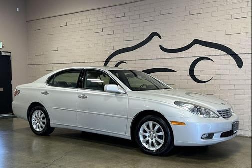 Beige 2002 Lexus ES 300 Base