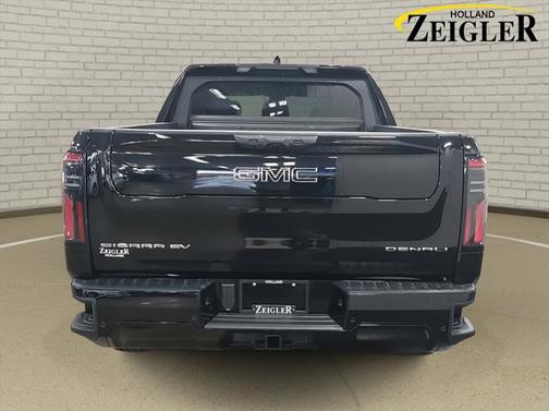 2025 GMC Sierra EV Max Range Denali