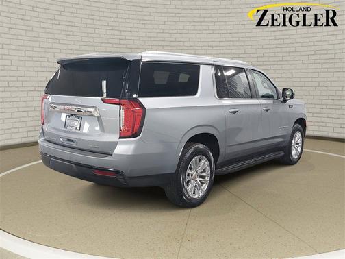 2024 GMC Yukon XL SLE