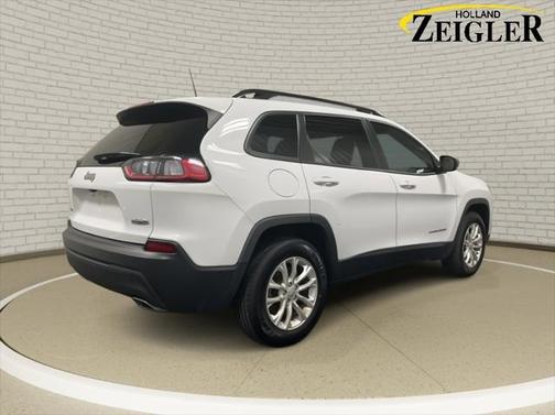 2022 Jeep Cherokee Latitude Lux