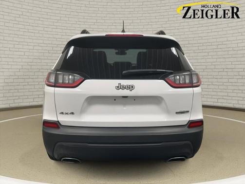 2022 Jeep Cherokee Latitude Lux