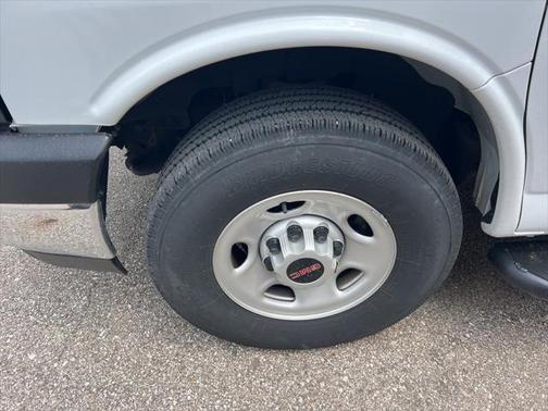 2023 GMC Savana 2500 Work Van