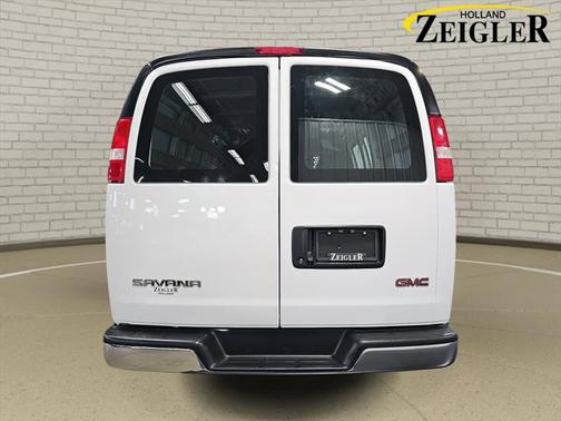 2023 GMC Savana 2500 Work Van