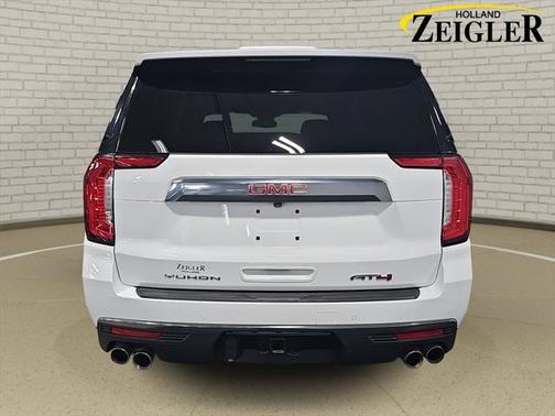2024 GMC Yukon XL 4WD AT4
