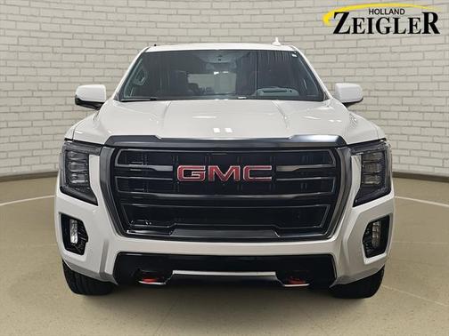 2024 GMC Yukon XL 4WD AT4