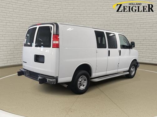2023 Chevrolet Express 2500 RWD 2500 Regular Wheelbase WT