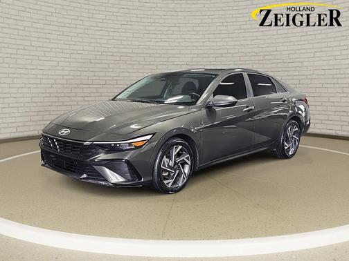 Amazon Gray 2025 Hyundai ELANTRA SEL