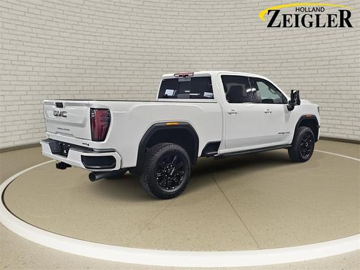 2025 GMC Sierra 2500 AT4