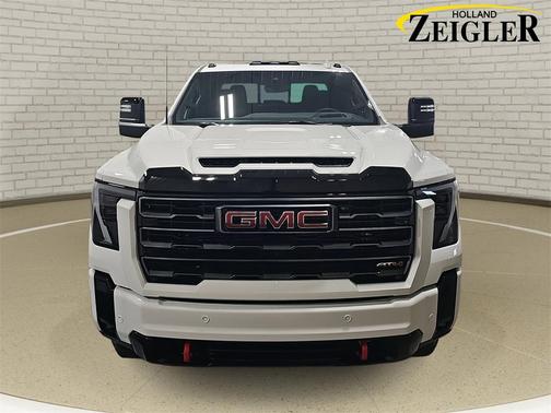 2025 GMC Sierra 2500 AT4