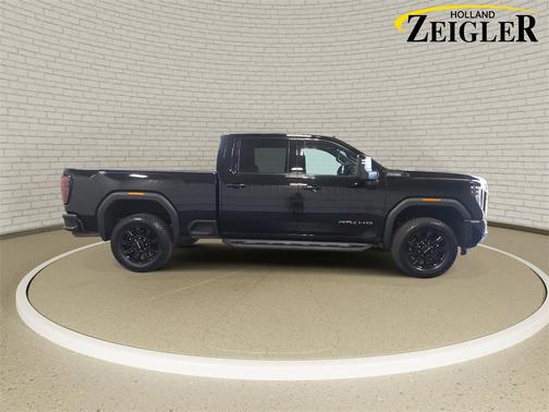2024 GMC Sierra 2500 AT4