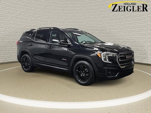2024 GMC Terrain AWD AT4