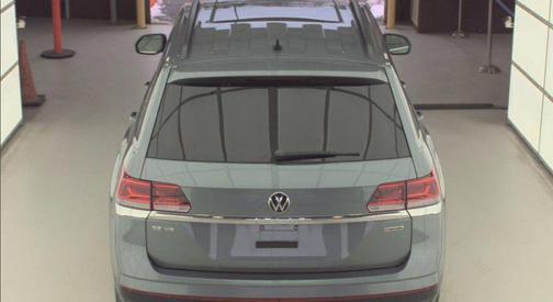 2022 Volkswagen Atlas 3.6L SE w/Technology