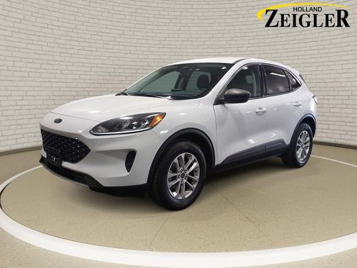 OXFORD WHITE 2022 Ford Escape SE