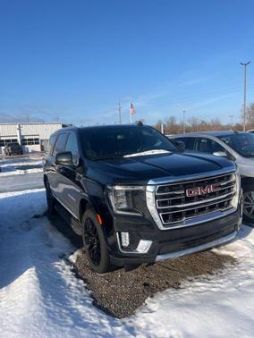 2022 GMC Yukon SLT